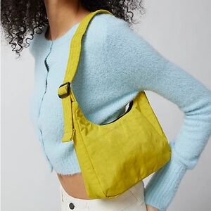 BAGGU MINI NYLON SHOULDER BAG IN SOUR NWOT